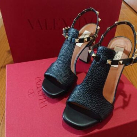 Valentino Rockstud block heel sandals. Size 39. Great condition! - Picture 12 of 12